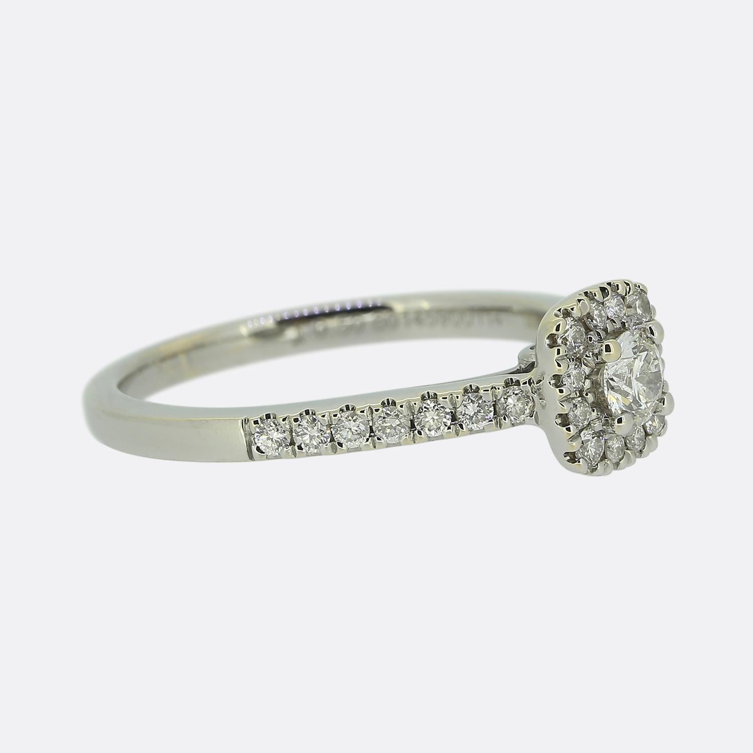 Taglio brillante Anello di fidanzamento con diamante da 0,20 carati in vendita