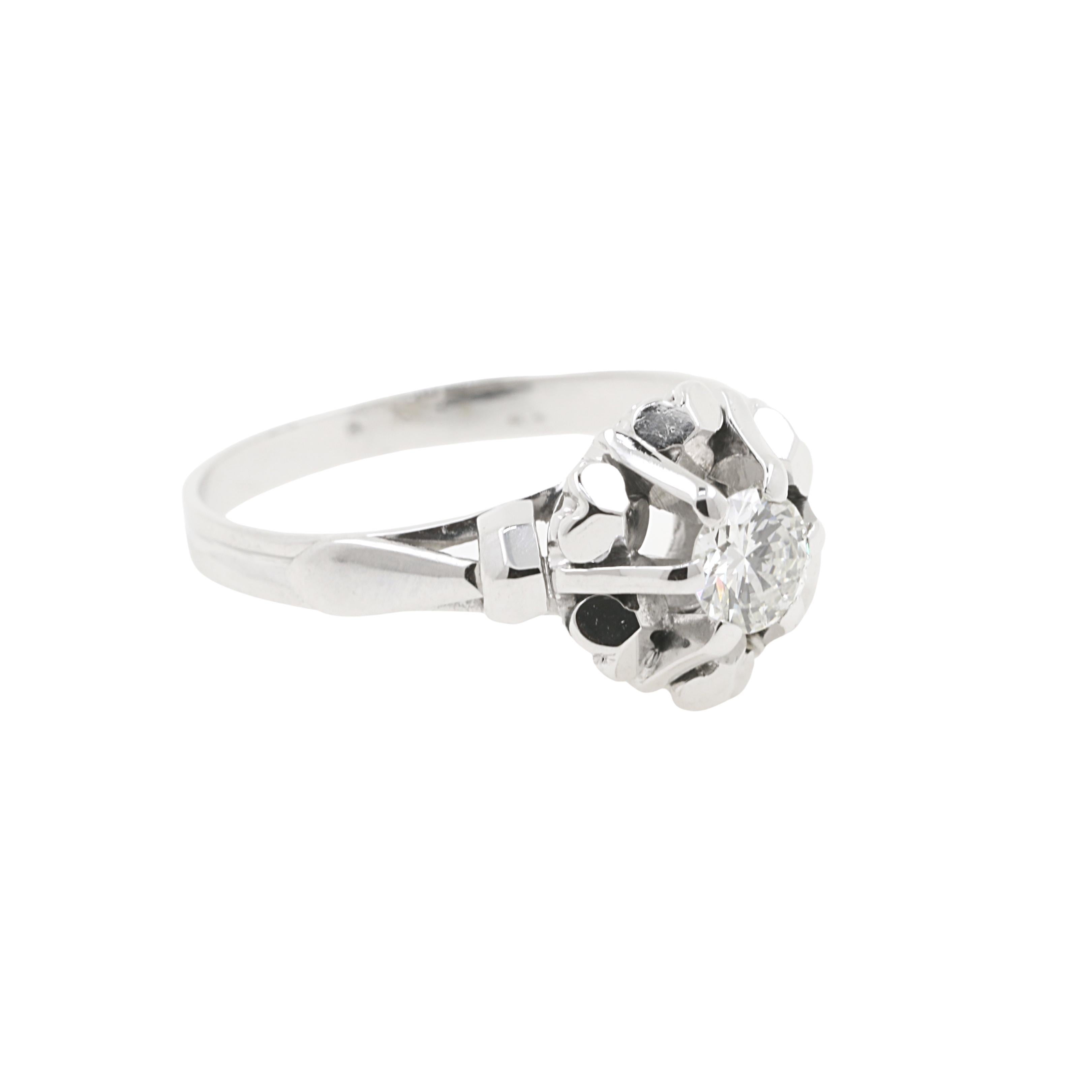 Buy your Engagement ring from romantic Italy and start your most wonderful journey!

Diamond engagement ring on an 18 karat white gold mounting. The creative motive recalls a flower petals, highlighting  the brilliance of the solitaire diamond.
Made