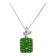 0.20 Carat Diamond Green Garnet Pendant Chain 18 Karat