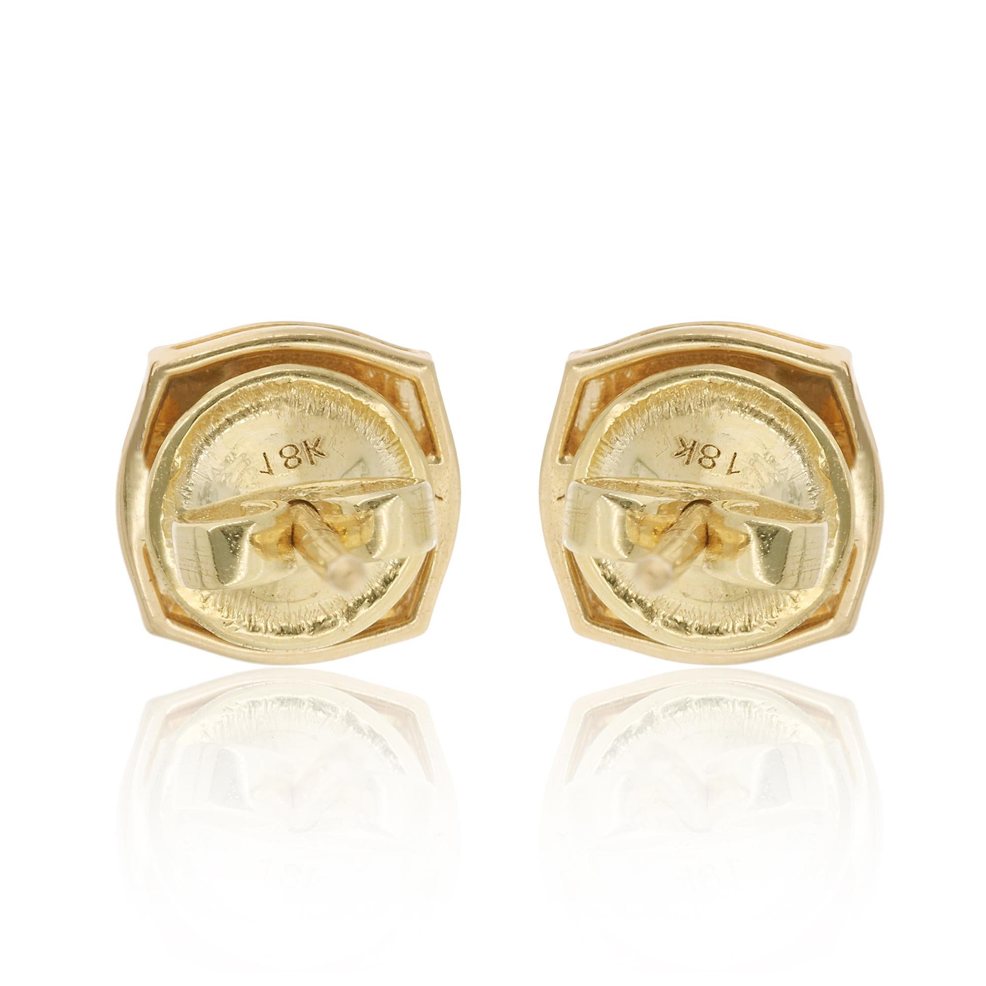 Women's 0.20 Carat Round Diamond Stud Earrings 18 Karat Yellow Gold Handmade Jewelry For Sale