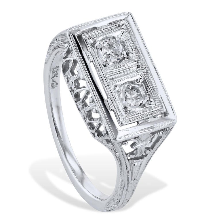 Mixed Cut Vintage Estate 0.20 Carat Transitional Cut Diamond Engagement Ring Size 3.75 For Sale