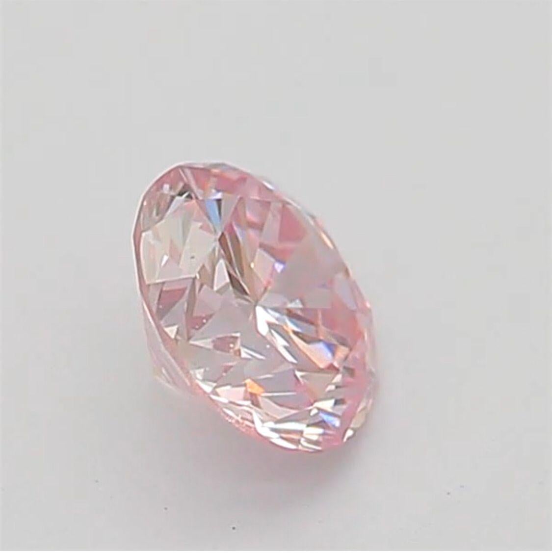 Women's or Men's 0.20 Carat Very Light Pink Round Shaped Diamond VS1 Clarity CGL Certified For Sale