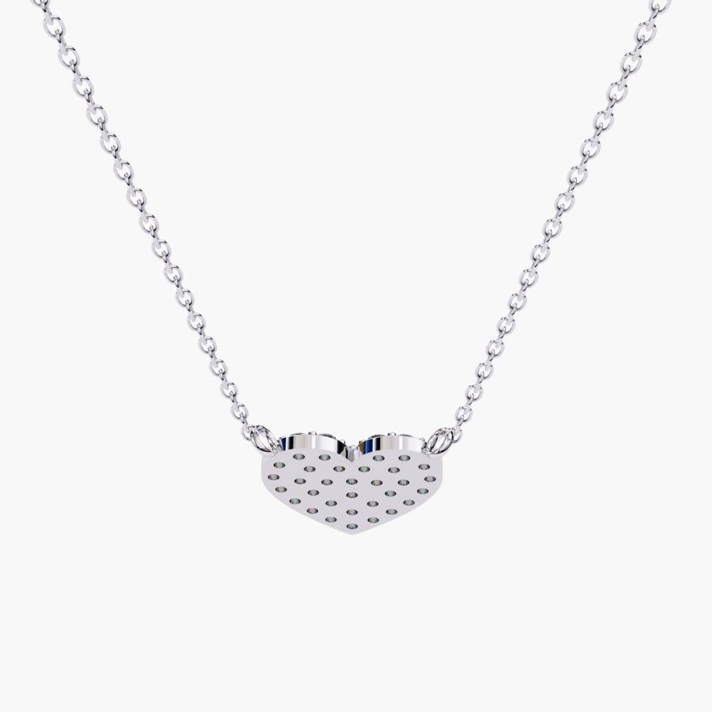 Collana con ciondolo di diamanti a forma di cuore da 0,20 carati in oro 14K In condizioni Nuovo in vendita a New York, NY