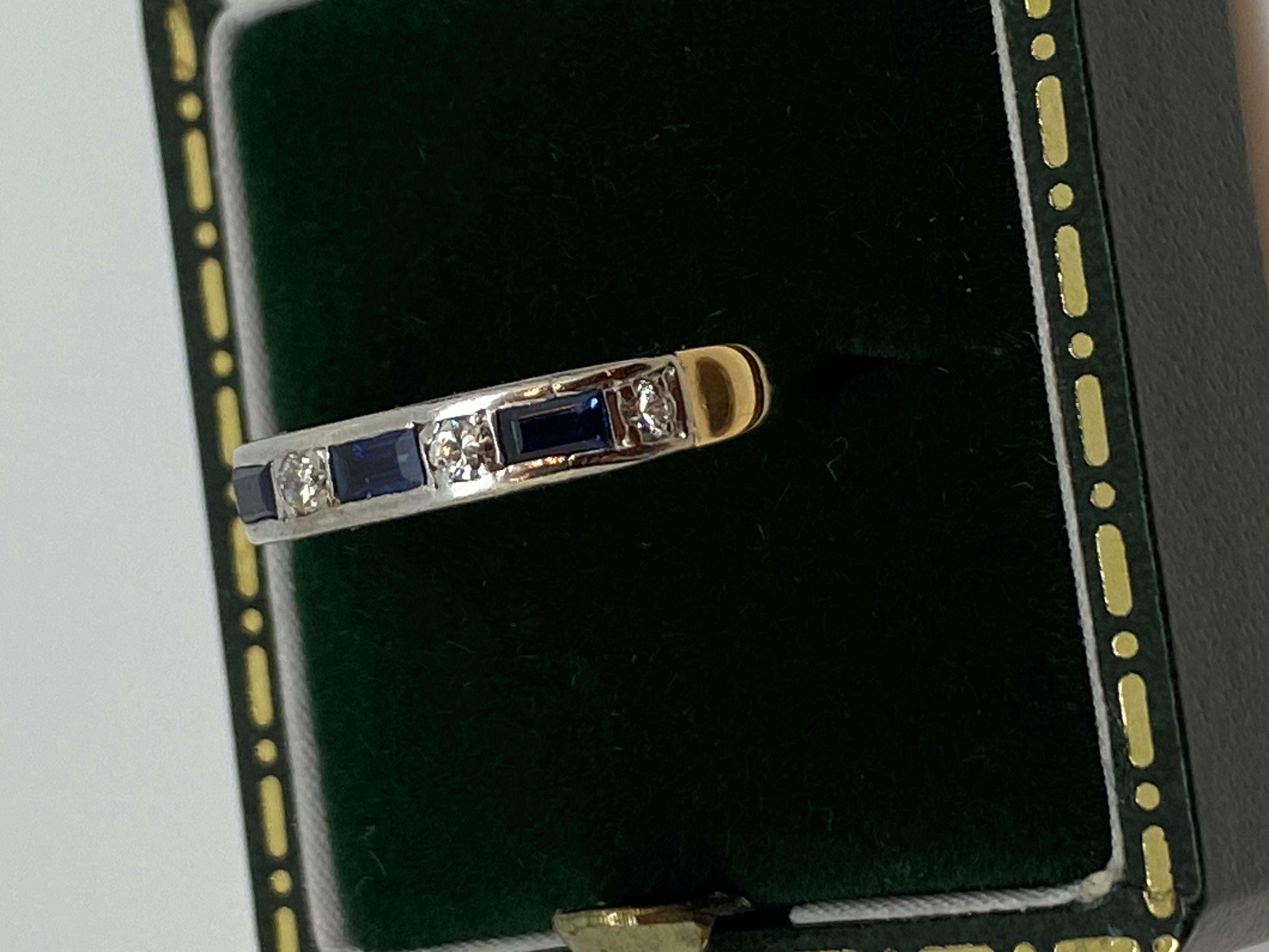 0,20 Karat Baguetteschliff Saphir & Diamant Vintage-Ring (Ring) aus 18 Karat Gelbgold im Zustand „Hervorragend“ im Angebot in MELBOURNE, AU