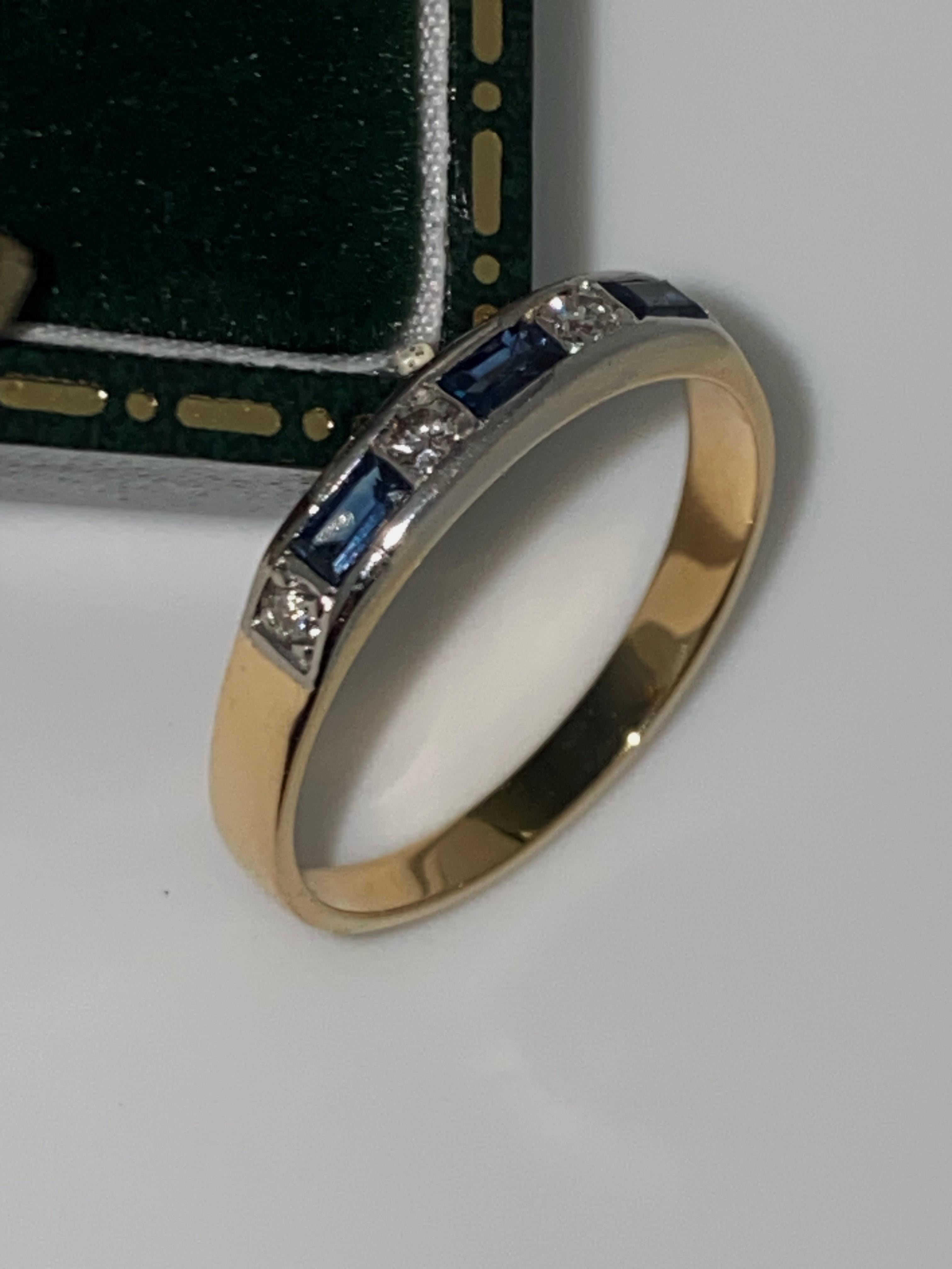 0,20 Karat Baguetteschliff Saphir & Diamant Vintage-Ring (Ring) aus 18 Karat Gelbgold im Angebot 1