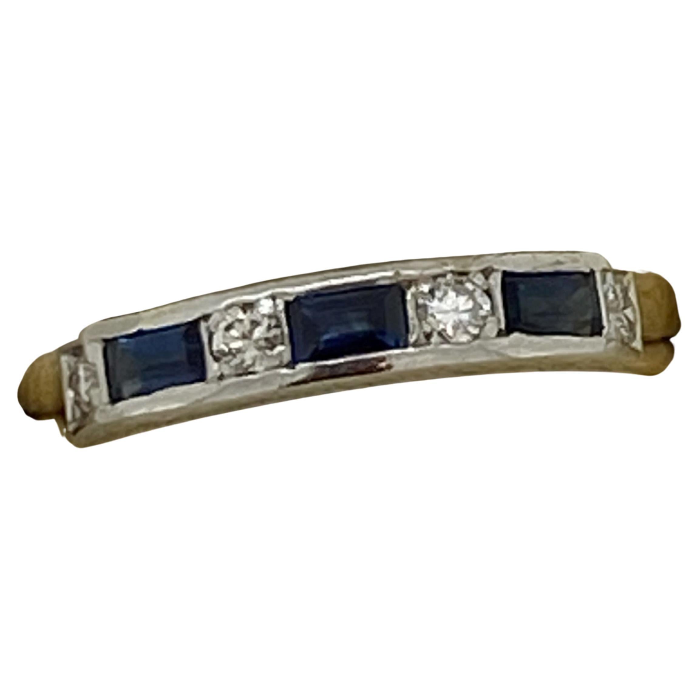 0,20 Karat Baguetteschliff Saphir & Diamant Vintage-Ring (Ring) aus 18 Karat Gelbgold im Angebot