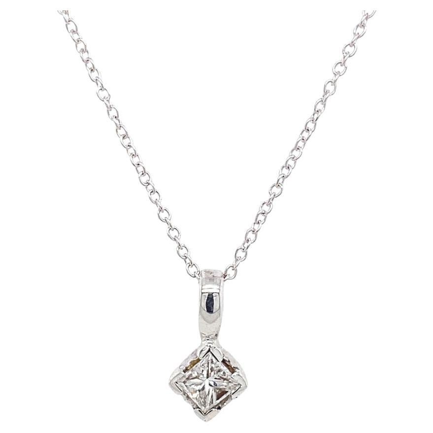 0.20ct G/H Si Princess Cut Diamond Solitaire Pendant in 18ct White Gold For Sale