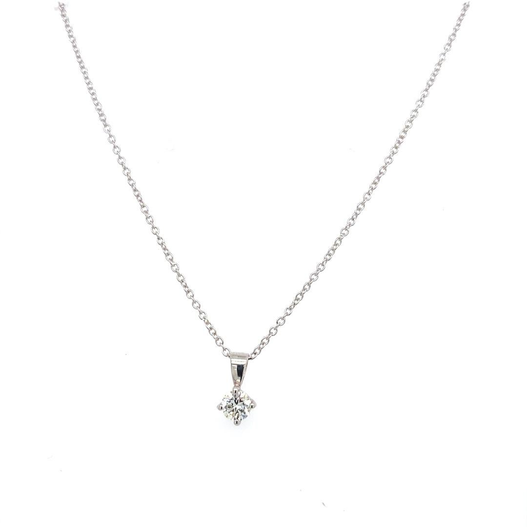 9ct White Gold Solitaire 0.20ct H/I VS RBC Diamond Pendant on a White Gold Chain

9ct White Gold Solitaire Round Brilliant Cut Diamond Pendant on a 9ct White Gold 16/18'' Chain

Additional Information:
Total Diamond Weight: 0.20ct
Diamond Colour: