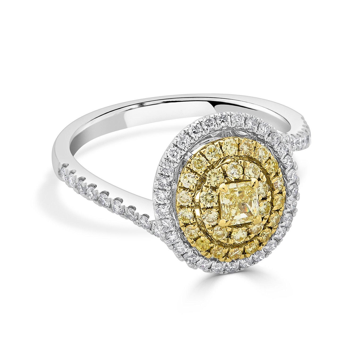0.20ct Yellow Diamond Ring with 0.59Tct Diamonds Set in 18k Two Tone Gold In New Condition For Sale In New York, NY