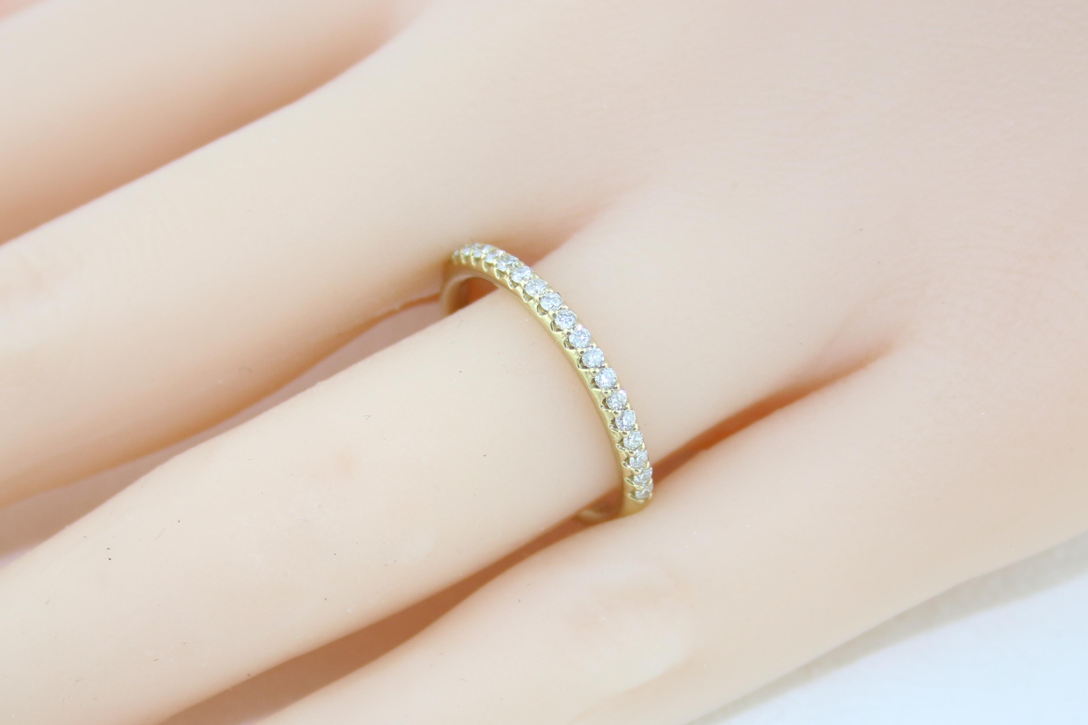 0,21 Karat Diamant-Gold-Halbbandring im Angebot 1