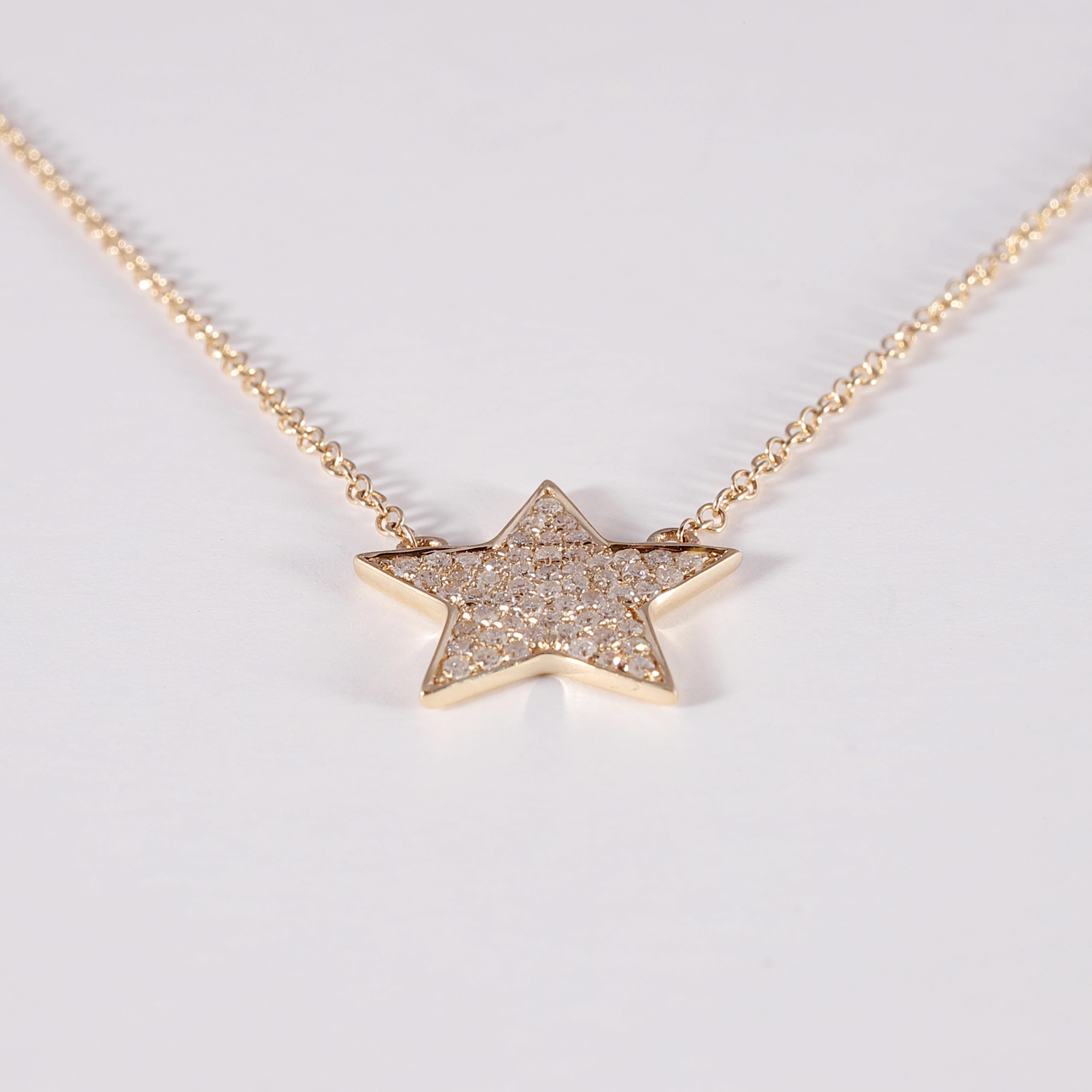Women's or Men's 0.21 Carat Diamond Yellow Gold Star Necklace For Sale