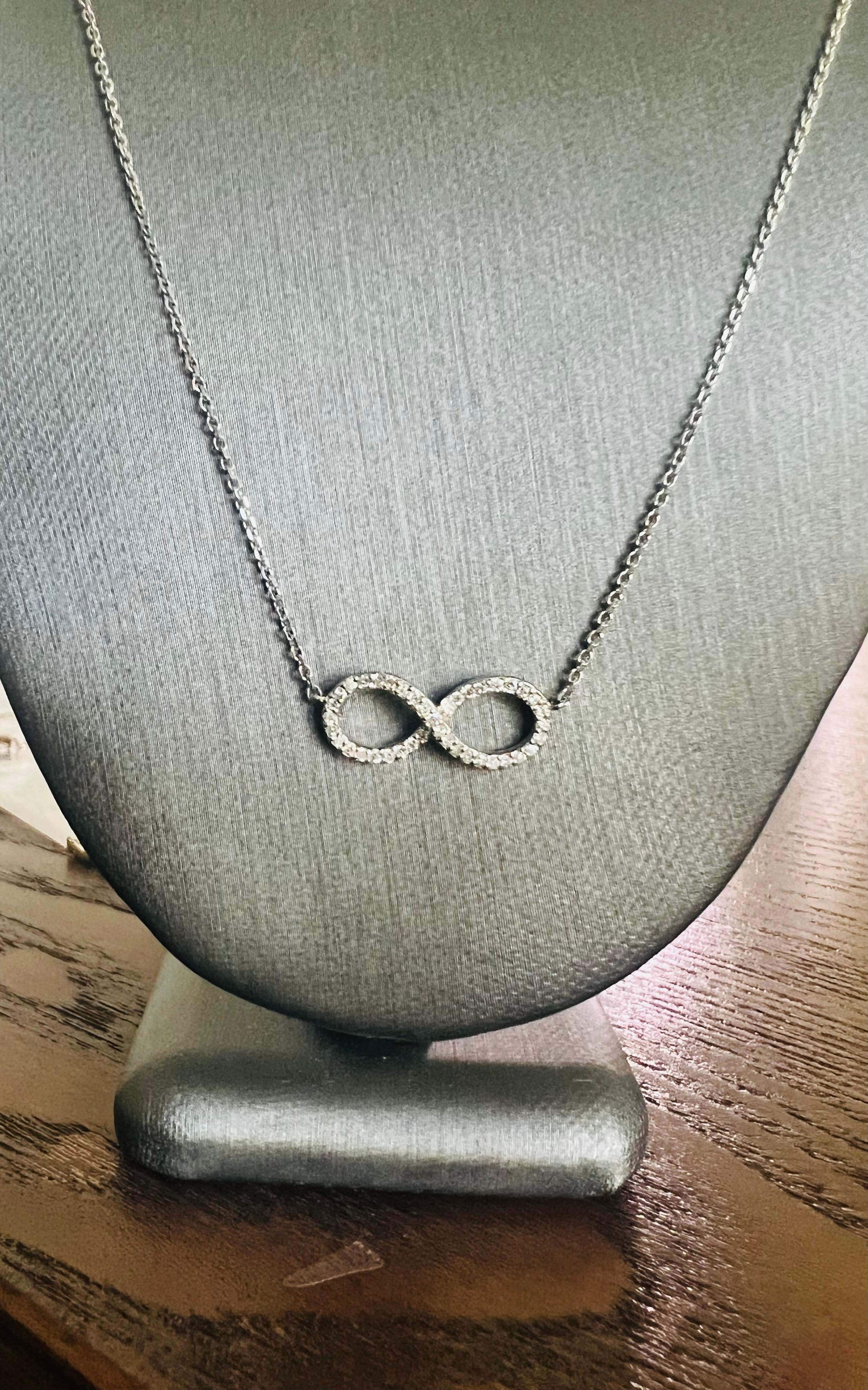 Round Cut 0.21 Carat Infinity Diamond White Gold Chain Necklace  For Sale