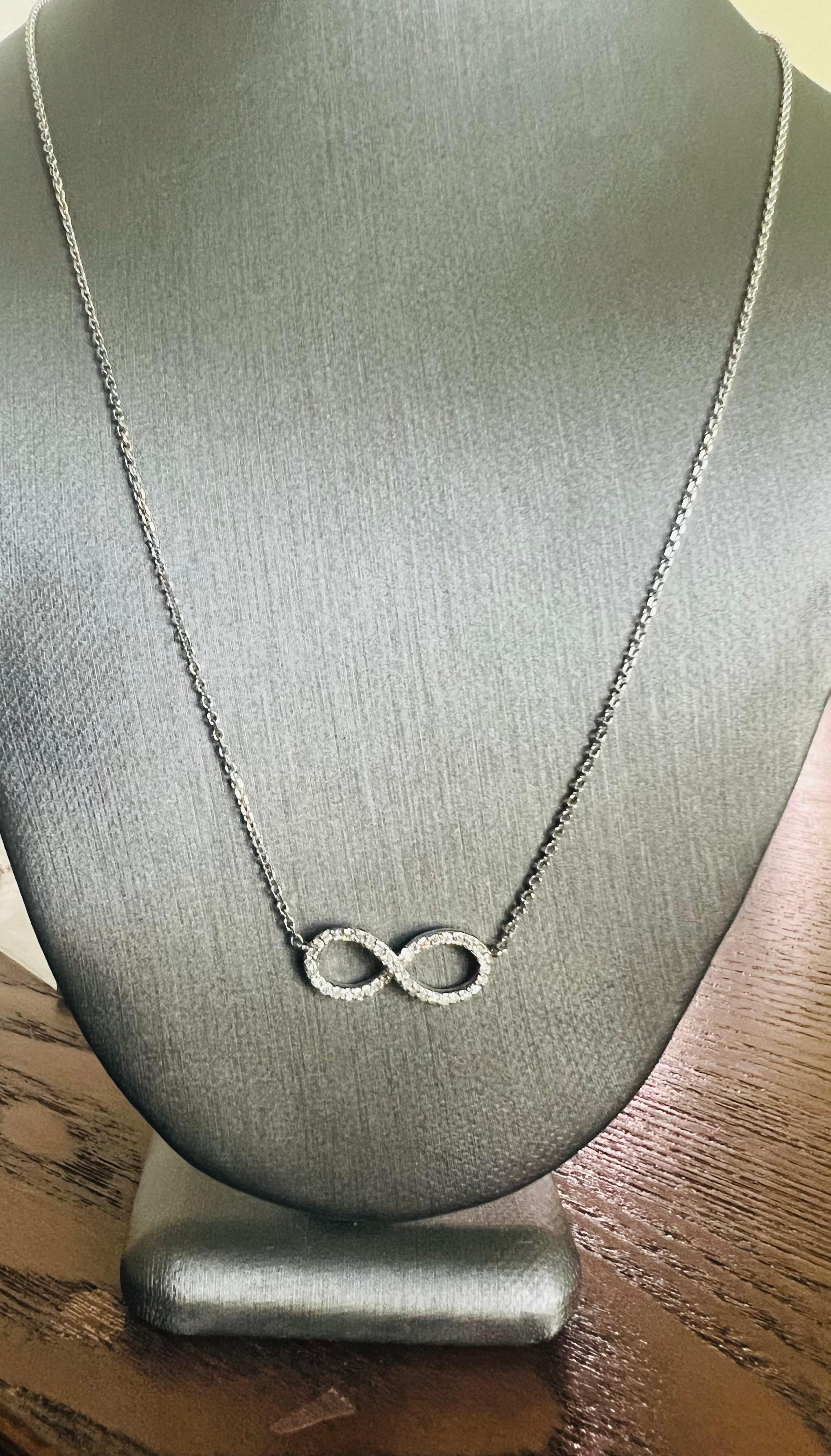 0.21 Carat Infinity Diamond White Gold Chain Necklace  In New Condition For Sale In Los Angeles, CA