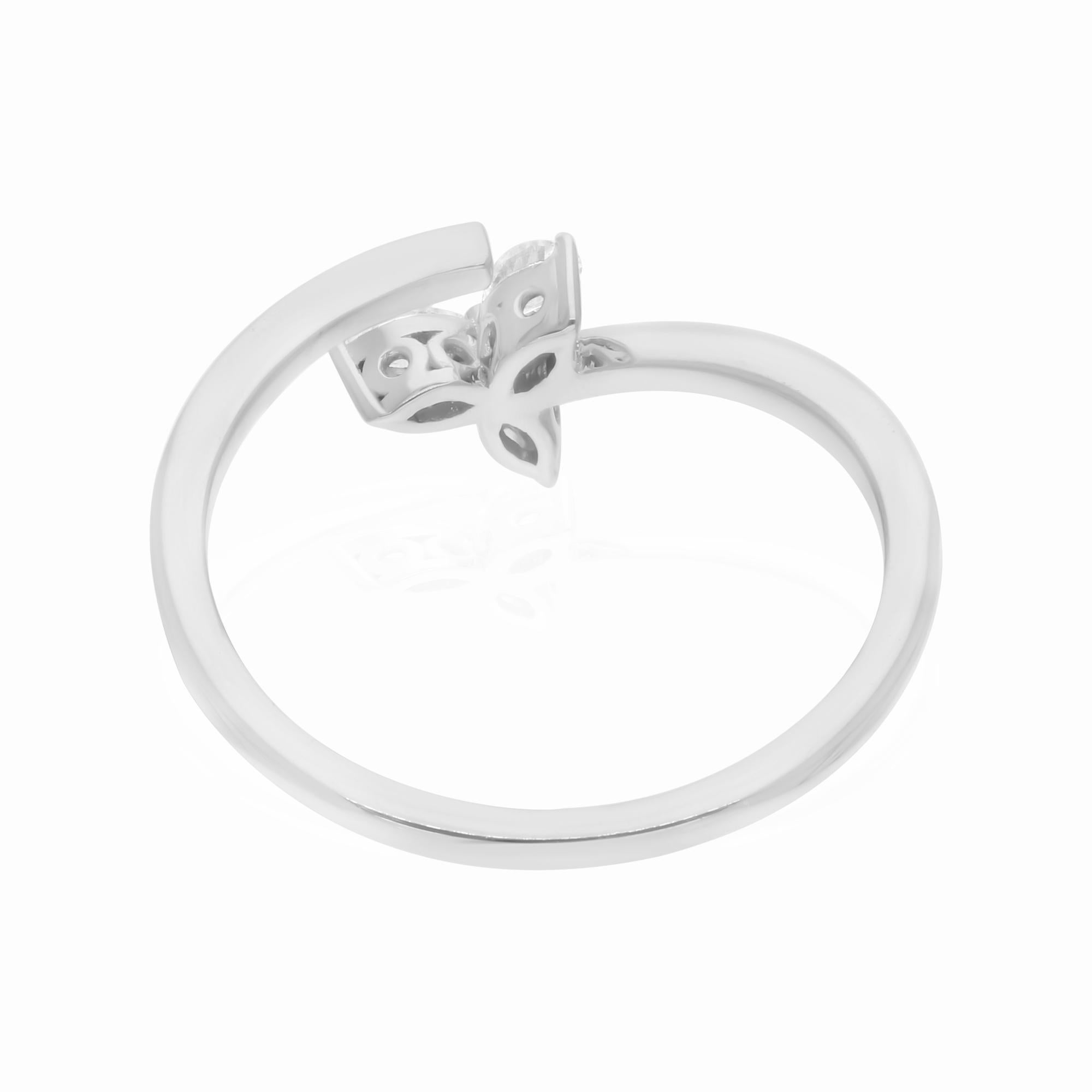 0.21 Carat SI Clarity HI Color Diamond Flower Ring 18 Karat White Gold Jewelry For Sale 1