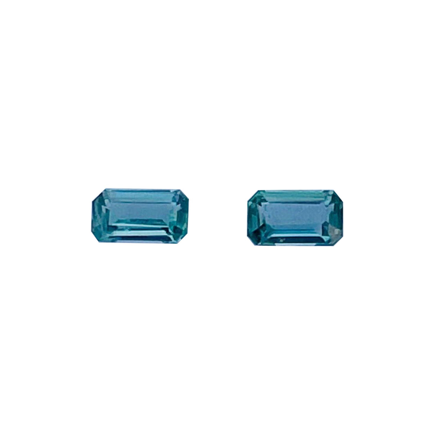 Coppia naturale di Alessandrite dello Sri Lanka di colore verde tendente all'arancione 0,21 Ct