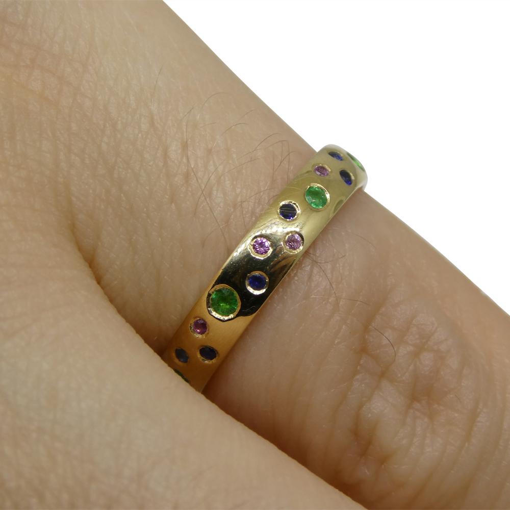 0.21ct Emerald & Sapphire Starry Night Wedding Ring set in 14k Yellow Gold For Sale 2