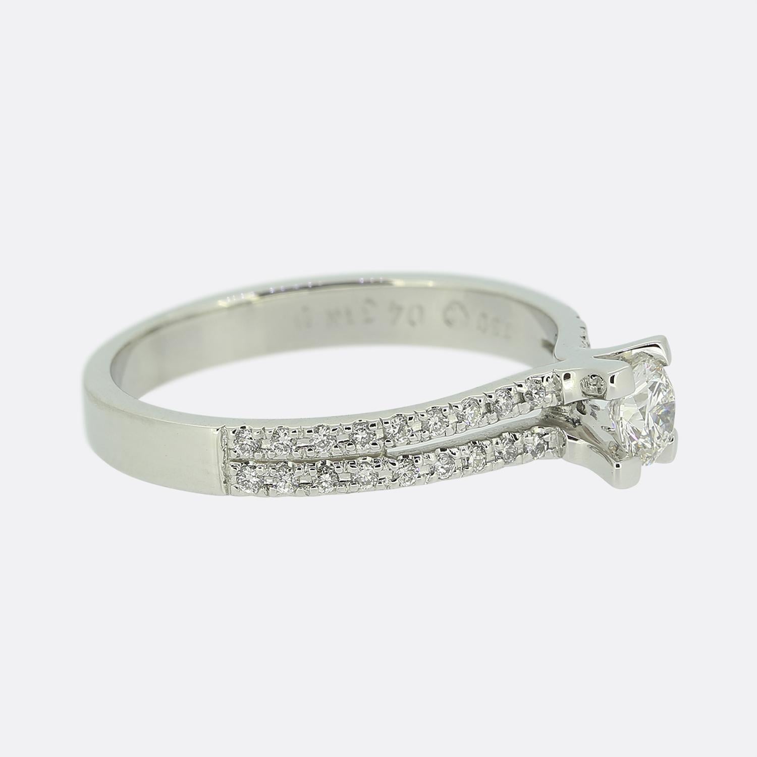 0.22 Carat Round Brilliant Cut Diamond Solitaire Ring In Excellent Condition For Sale In London, GB
