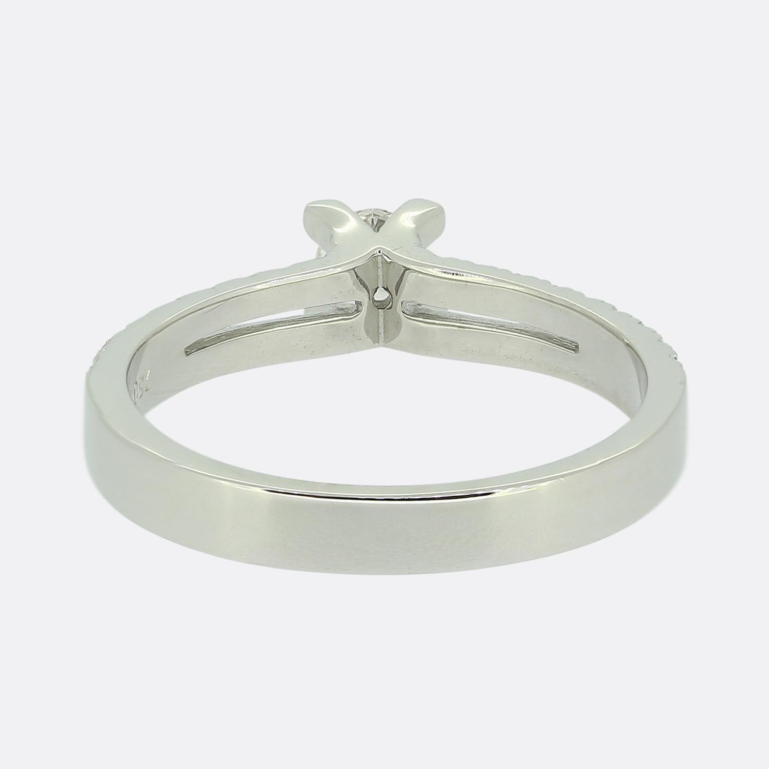 Women's 0.22 Carat Round Brilliant Cut Diamond Solitaire Ring For Sale