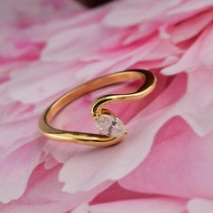 0.22 Carat SI/H Marquise Diamond Solitaire Ring 18 Karat Yellow Gold