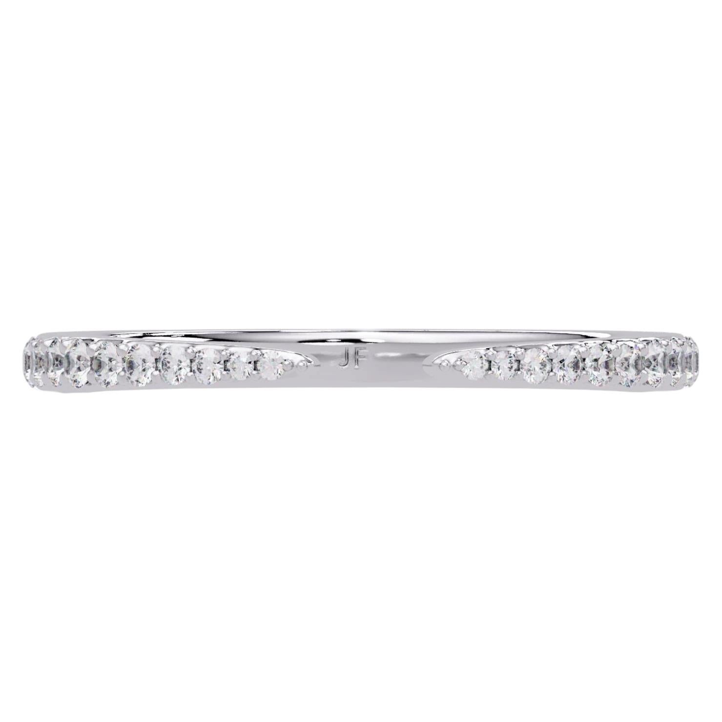 0.22 CTW Diamond Claw Ring in 14K Gold, SI1+ Graduated Diamond Cuff Band For Sale