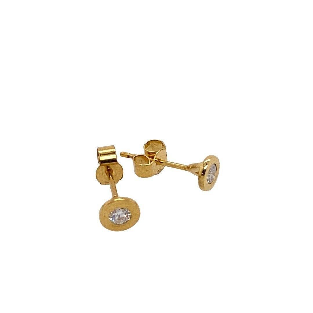 18ct Yellow Gold Diamond Studs Earrings, In Rubover Setting, 0.22ct

Additional Information:
Total Diamond Weight: 0.22ct
Diamond Colour: G/H
Diamond Clarity: SI
Total Weight: 1.3g
SMS4396Y