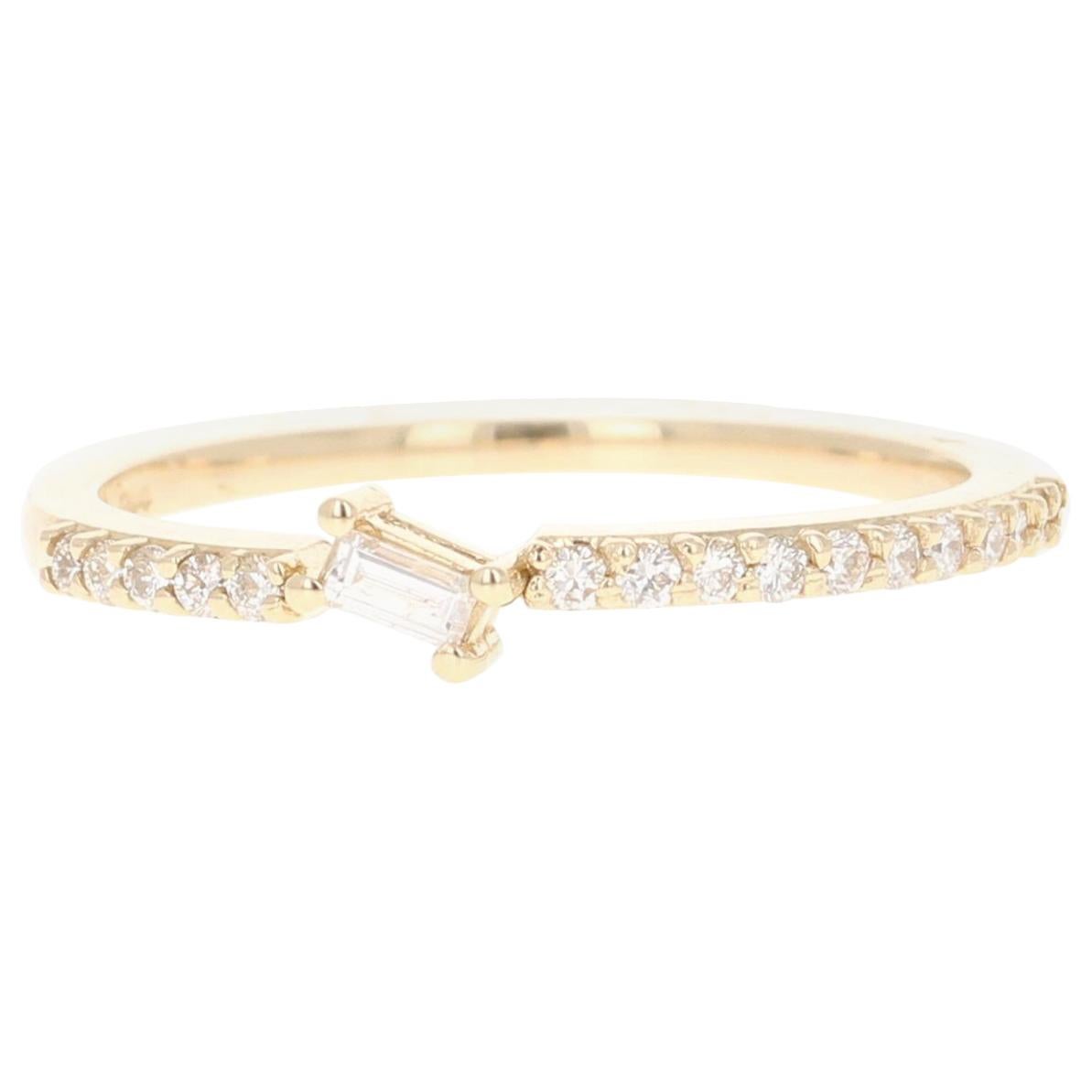 0,23 Karat Baguette und Rundschliff Diamantband 14 Karat Gelbgold im Angebot