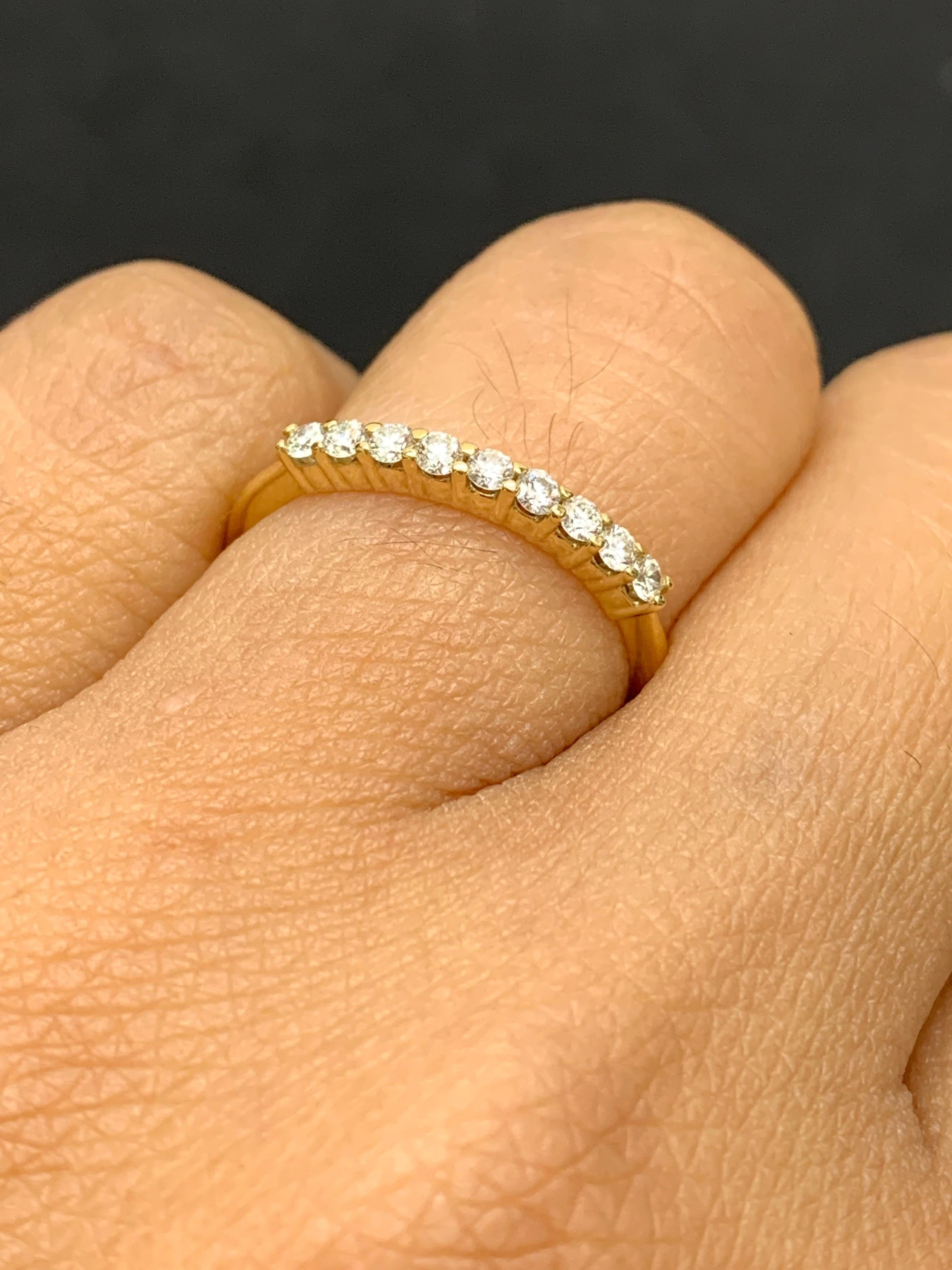 Contemporary 0.23 Carat Brilliant cut Diamond Wedding Band in 14K Yellow Gold For Sale