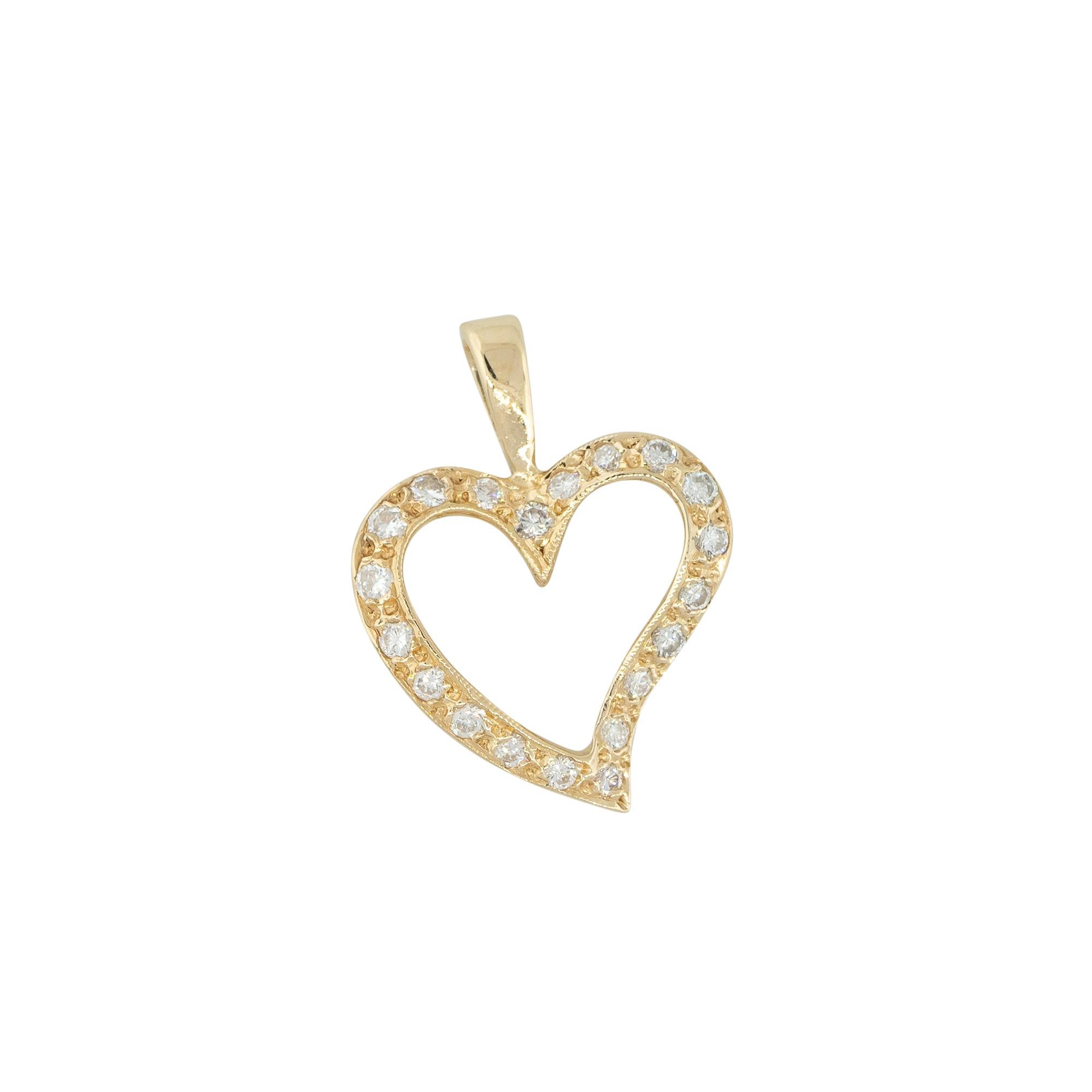 18k Yellow Gold 0.23ctw Diamond Heart Pendant

Material: 18k Yellow Gold
Diamond Details: Approximately 0.23ctw of Diamonds
Item Weight: 1.8g (1.2dwt)
Item Dimensions: 16.11mm x 4.88mm x 15.83mm
Additional Details: This item also comes with a