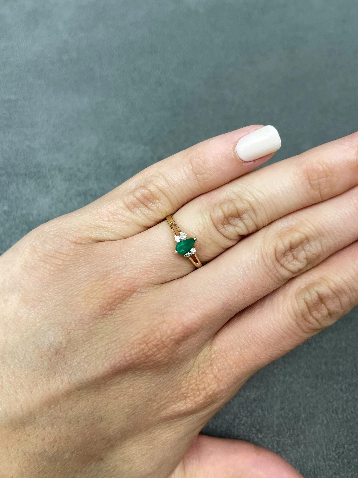 Modern 0.23tcw 14k AAA+ Colombian Emerald-Pear Cut & Diamond Accent Petite Gold Ring For Sale