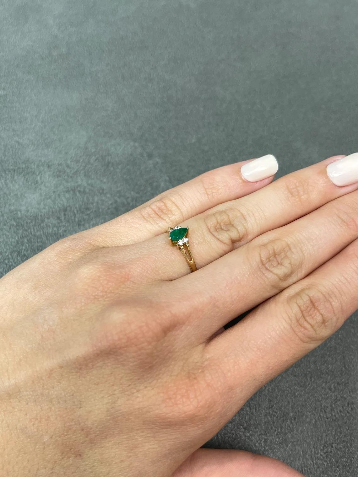 0.23tcw 14k AAA+ Colombian Emerald-Pear Cut & Diamond Accent Petite Gold Ring In New Condition For Sale In Jupiter, FL