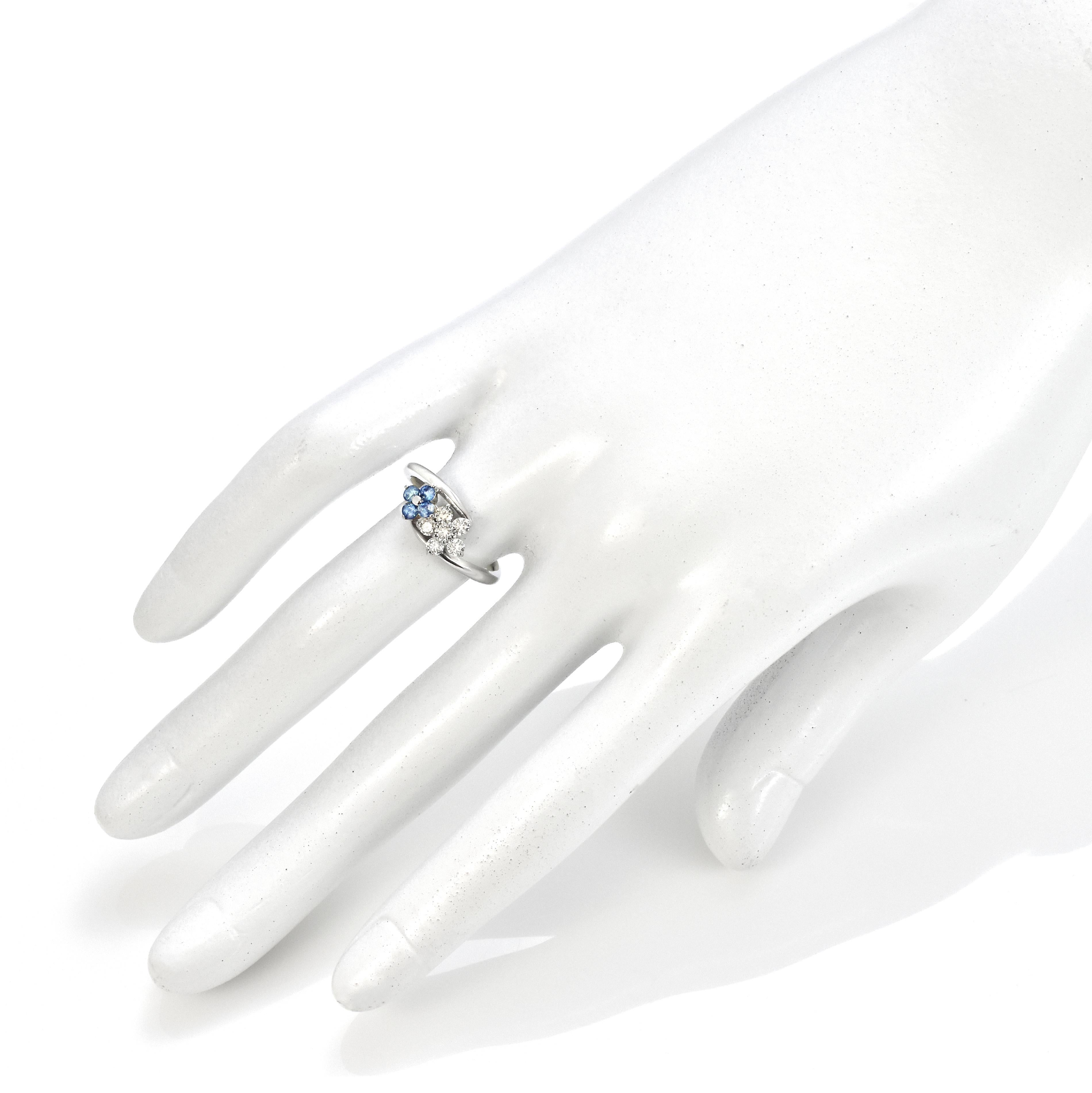 Women's 0.24 Carat Brazilian Alexandrite and Diamond Ring set in Platinum For Sale