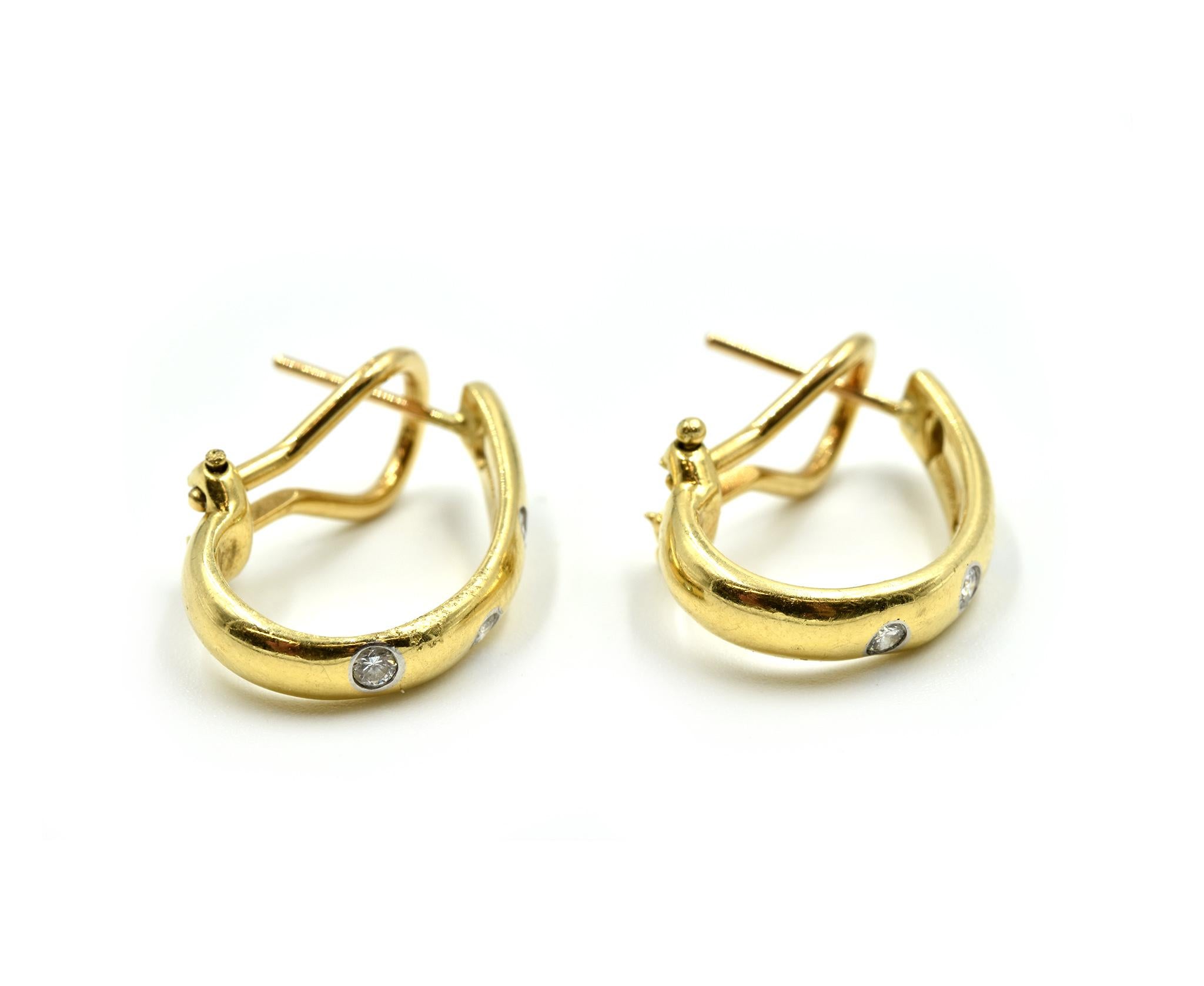 Modern 0.24 Carat Diamond Huggie Earrings 18 Karat Yellow Gold