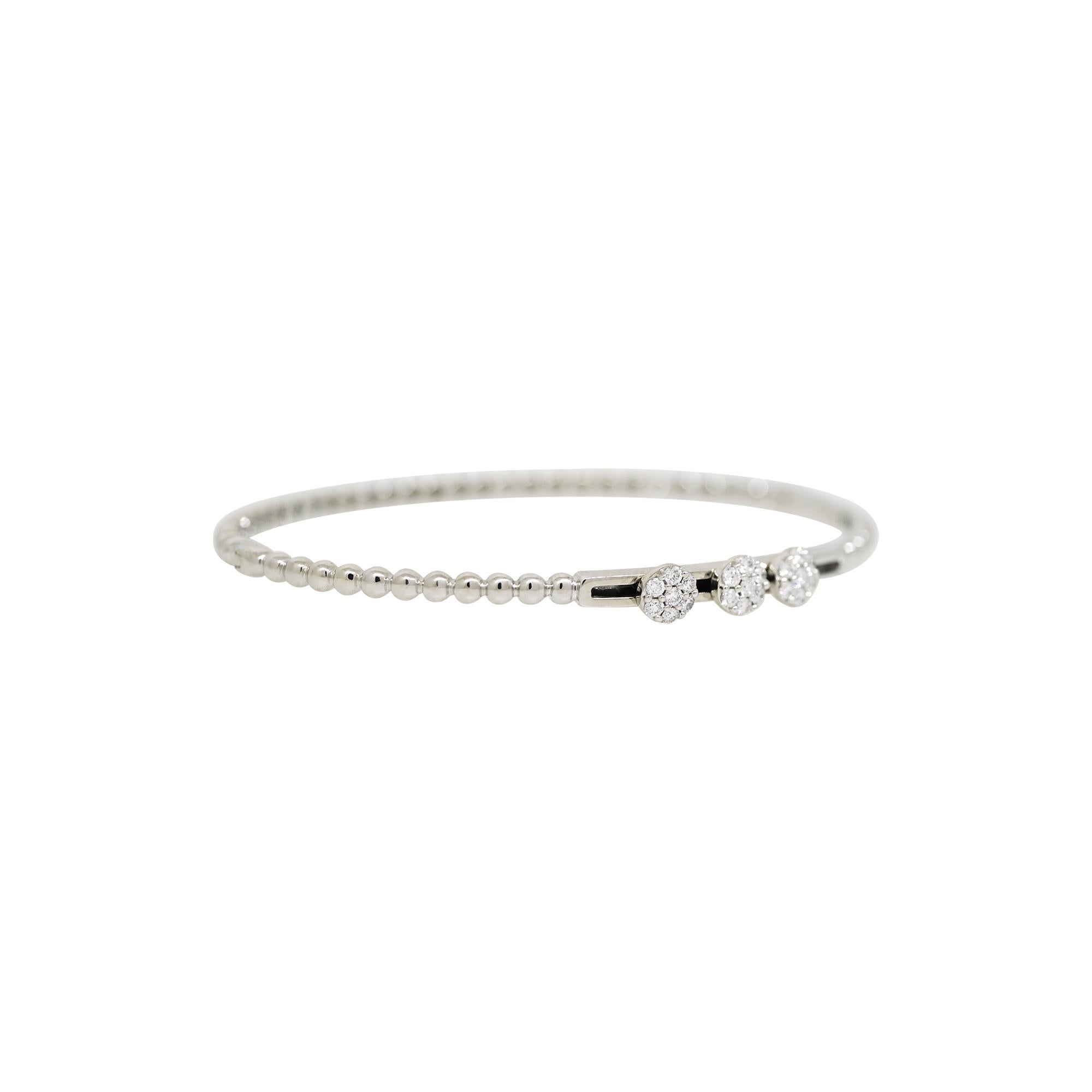 Moderne Bracelet jonc flottant en or 14 carats avec diamants ronds naturels de 0,24 carat en vente