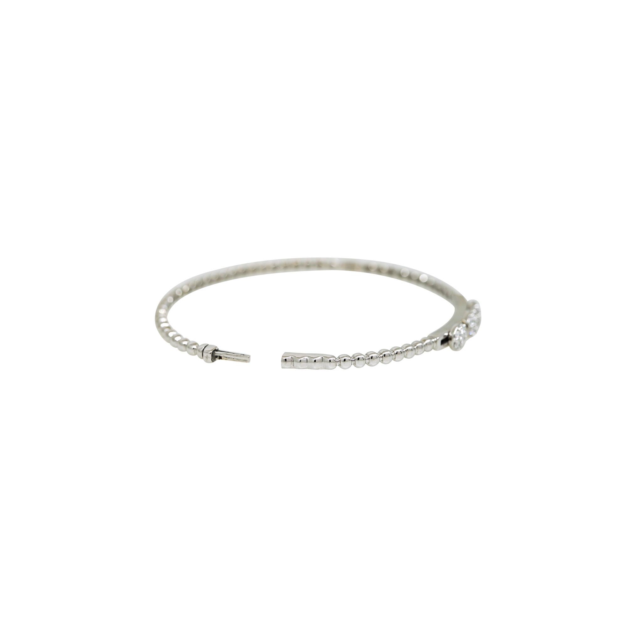 Bracelet jonc flottant en or 14 carats avec diamants ronds naturels de 0,24 carat Excellent état - En vente à Boca Raton, FL
