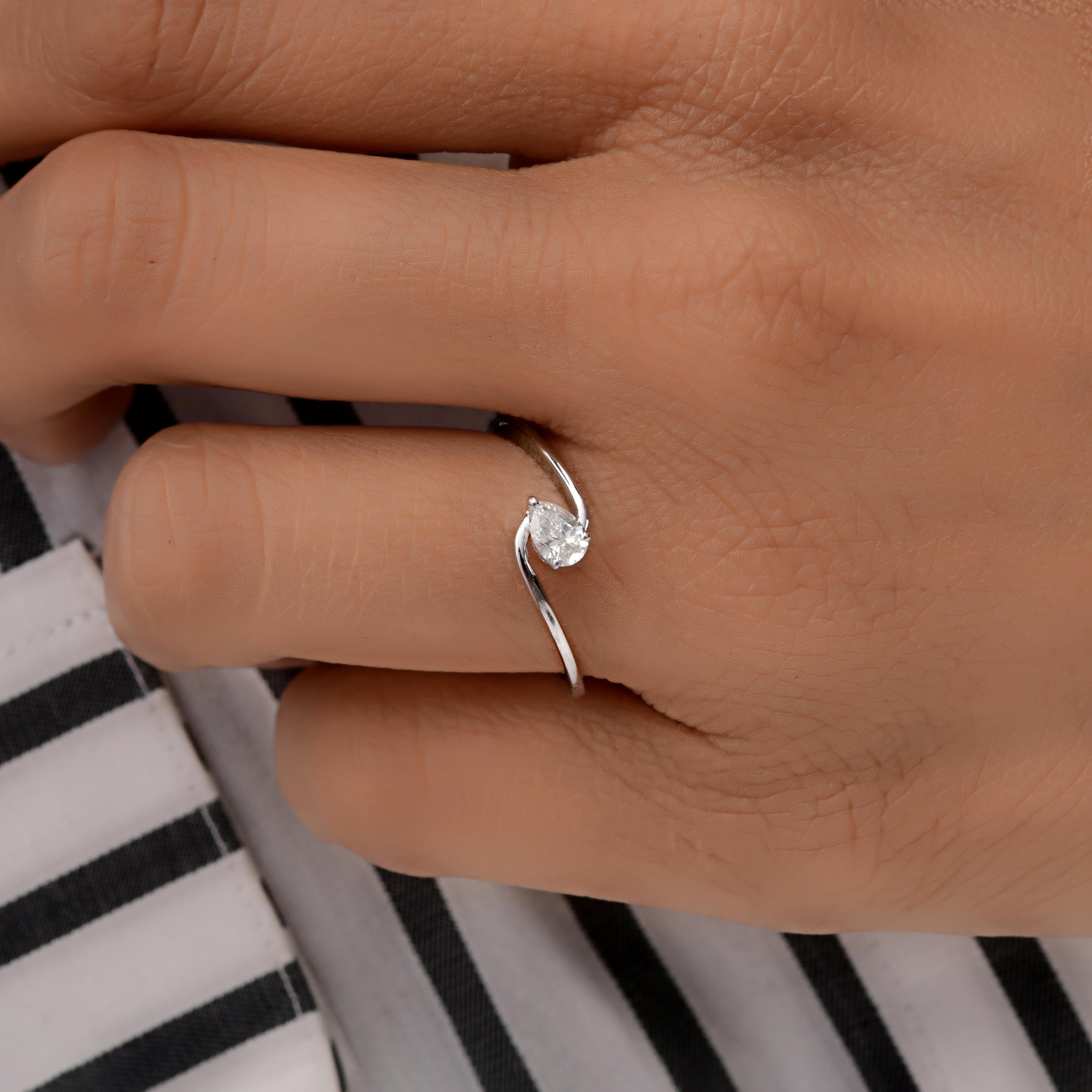 0,24 Quilates SI Claridad HI Color Diamante Solitario Anillo Pera Oro Blanco 18 Kilates en Nuevo estado para la venta en Diera, Dubai