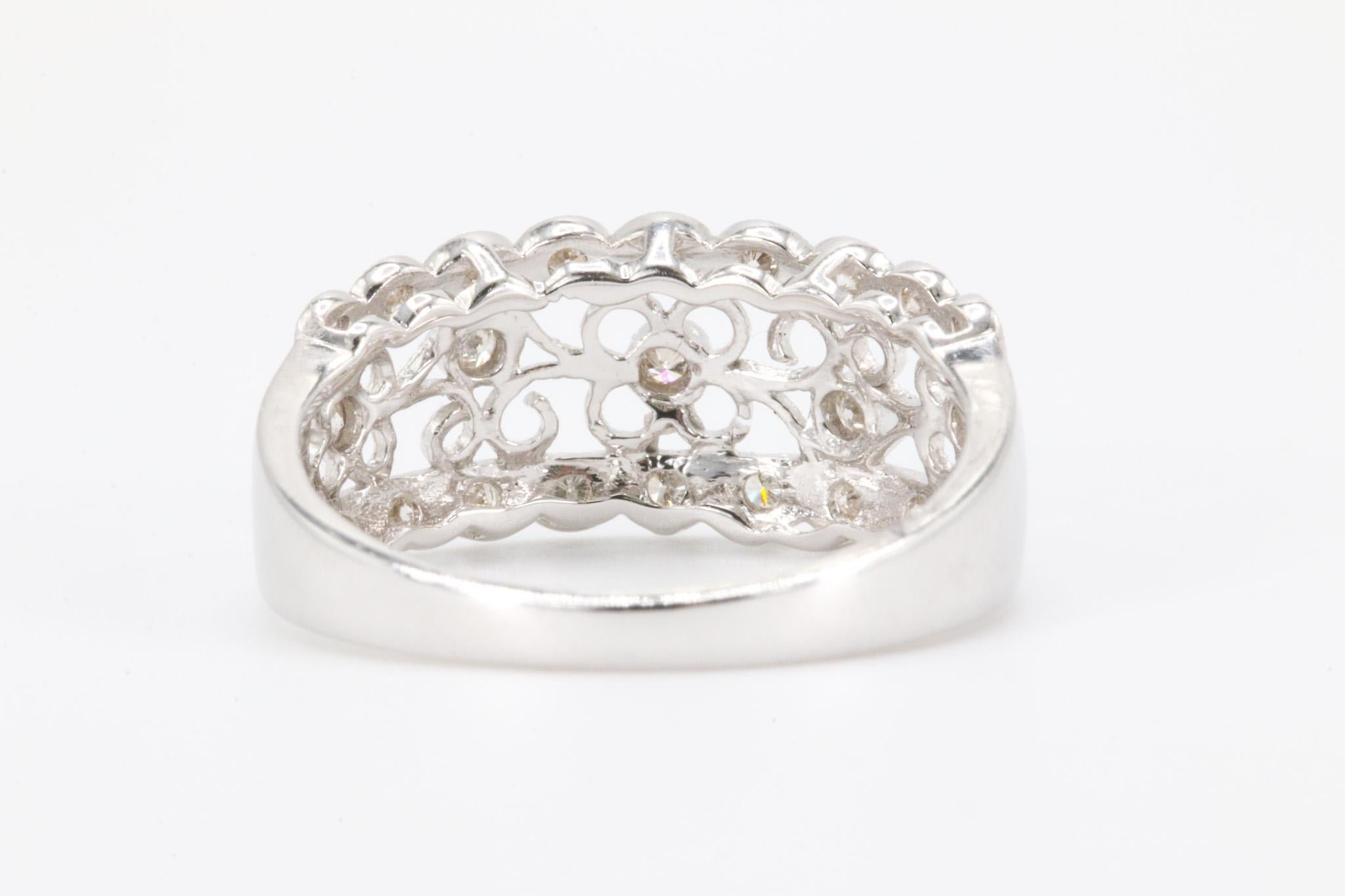 0,24 CTW Runde Diamanten im Brillantschliff in 14K Weißgold Ring (Rundschliff)