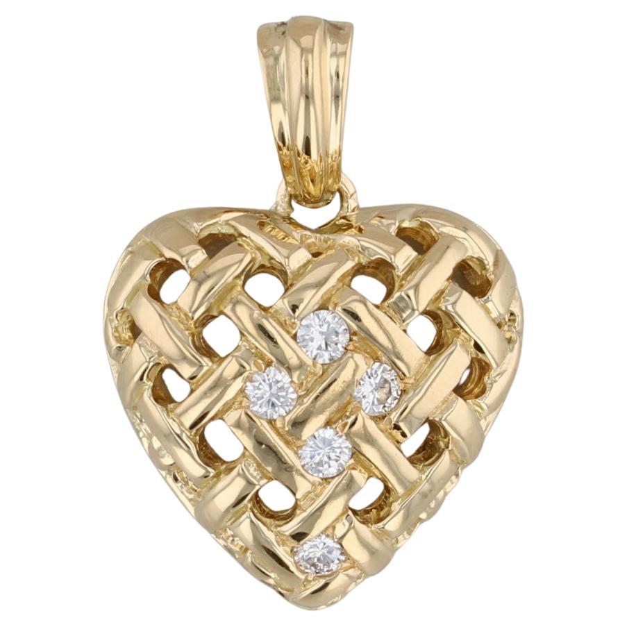 0.24ctw Diamond Lattice Work Heart Pendant 18k Yellow Gold For Sale