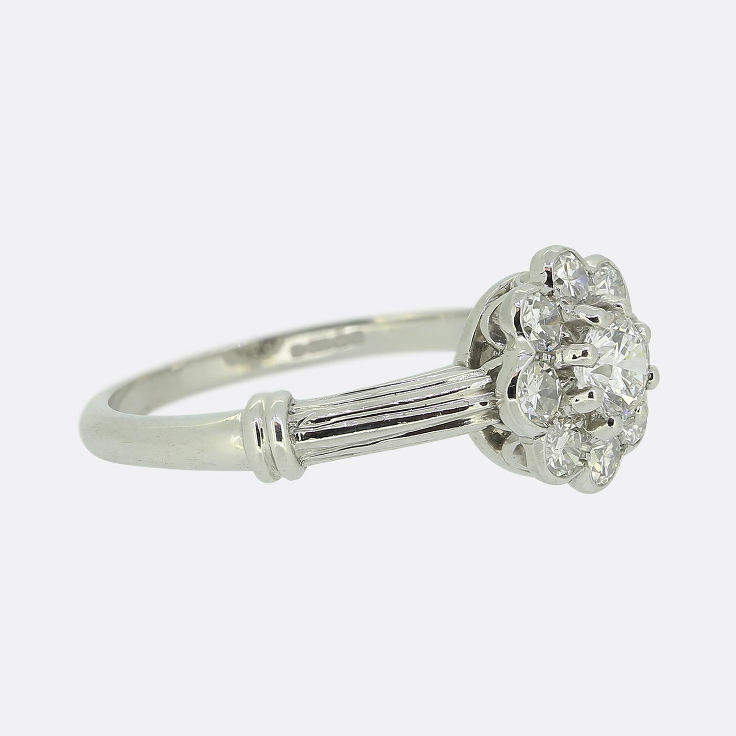 0.25 Karat Diamant Gänseblümchen-Cluster-Ring (Brillantschliff) im Angebot