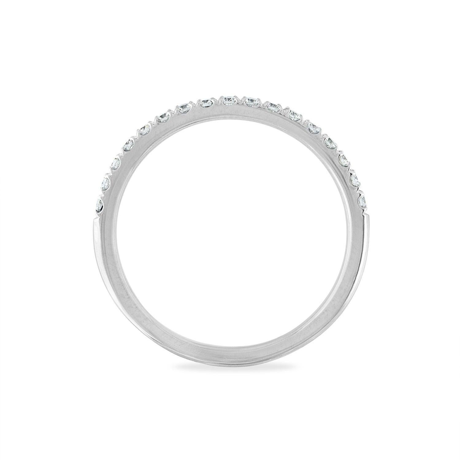 For Sale:  0.25 Carat Diamond Platinum Wedding Band 17 Round Diamonds, I Color, VS2 Clarity 3