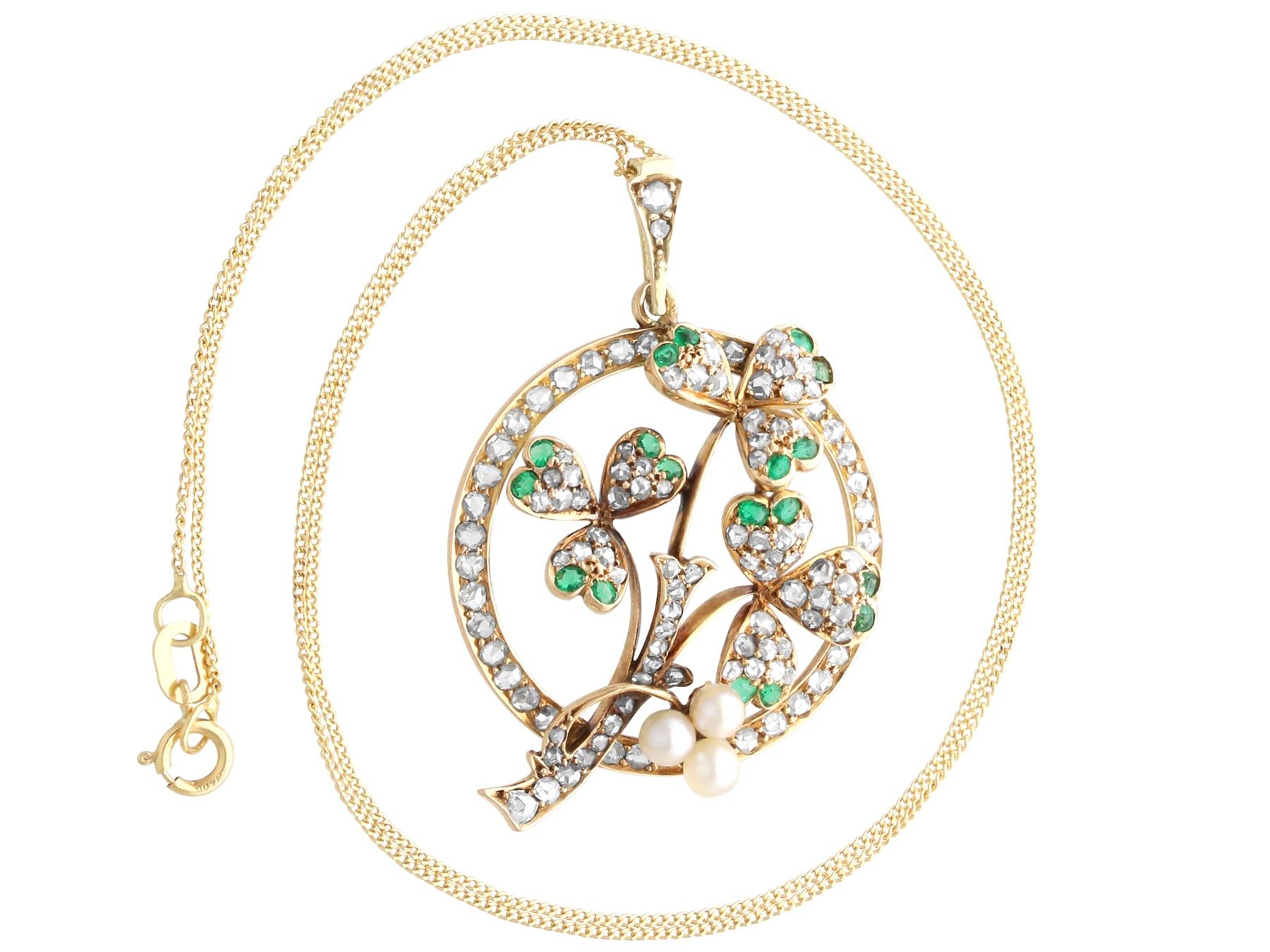 0.25 Carat Emerald 0.48 Carat Diamond Pearl 15k Yellow Gold Pendant Circa 1890 In Excellent Condition For Sale In Jesmond, Newcastle Upon Tyne