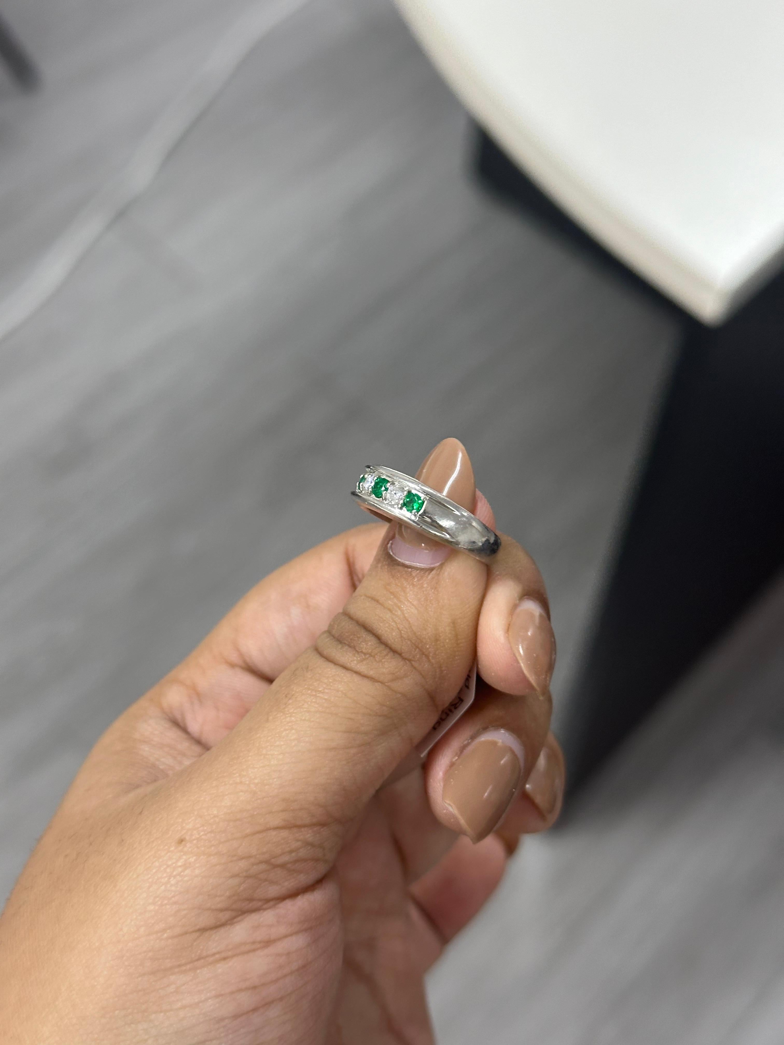 Anillo de esmeralda de 0,25 quilates en Nuevo estado para la venta en Bangkok, TH