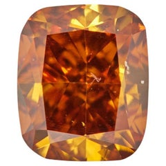 Diamante a cuscino da 0,25 carati di colore giallo-arancione intenso
