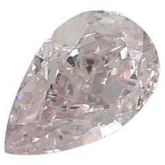 Diamant rose clair taille poire de 0,25 carat de pureté SI1 certifié GIA