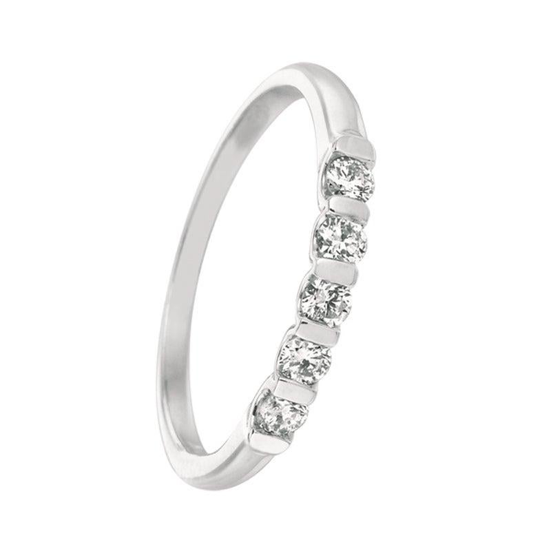 For Sale:  0.25 Carat Natural Diamond 5-Stone Ring Band G SI 14 Karat White Gold 2