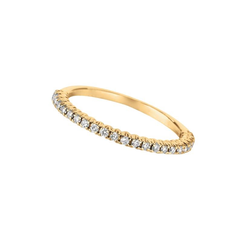 Contemporary 0.25 Carat Natural Diamond Stackable Ring G SI 14 Karat Yellow Gold For Sale