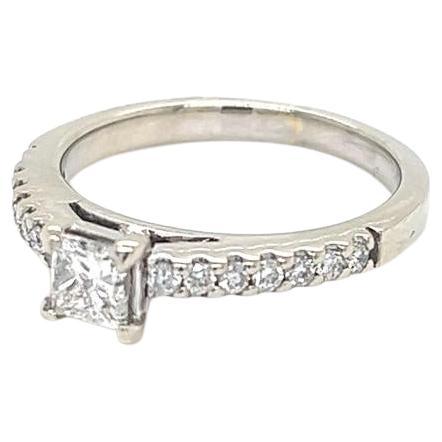 0.25 carat Princess cut Diamond ring in 18 Karat White Gold