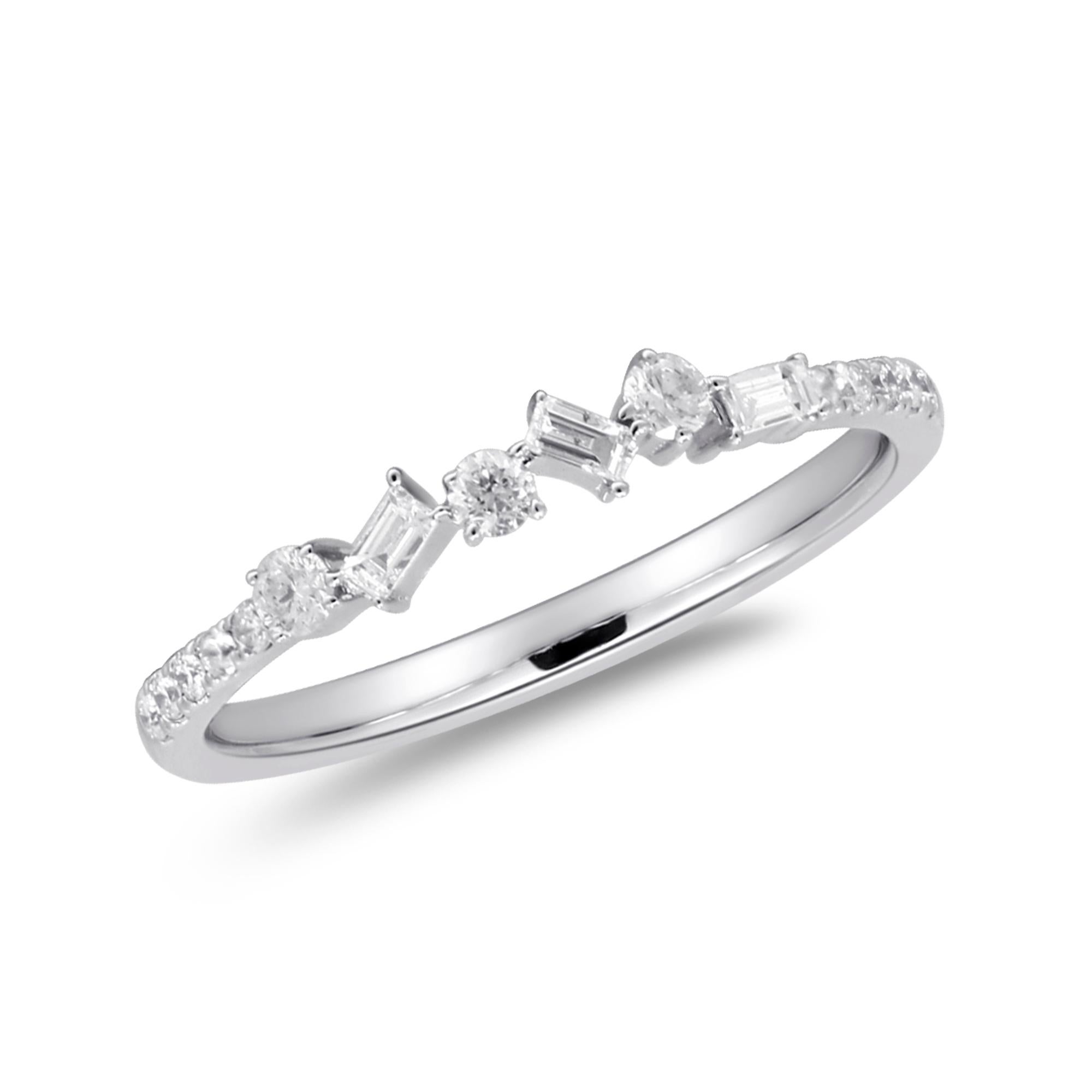 Art Deco 0.25 Carat Round, Baguette-Cut Diamond Accents 14K White Gold Ring For Sale