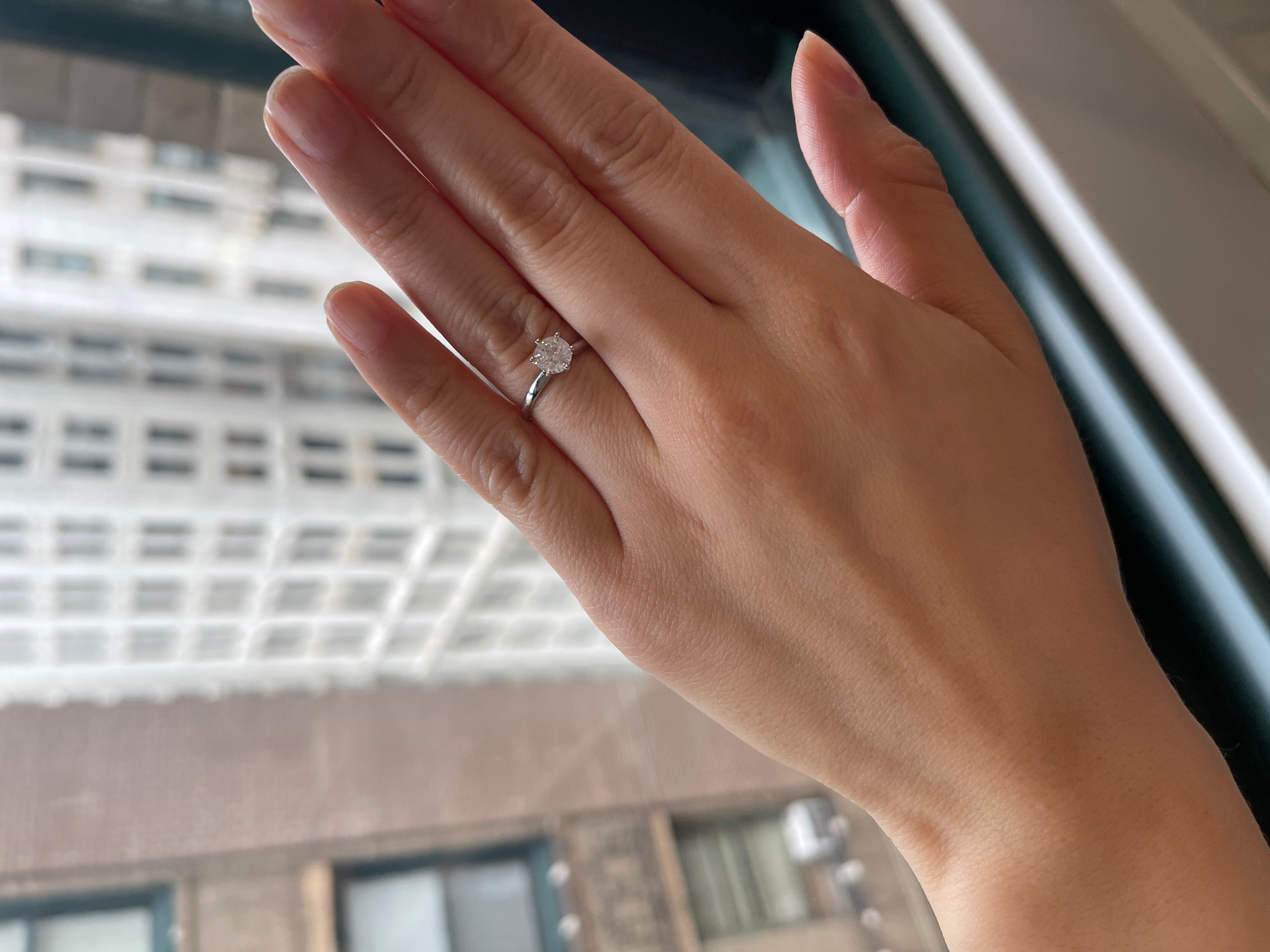 0,25 Karat runder Diamant-Ring mit 6 Zacken aus 14k Gelbgold im Zustand „Neu“ im Angebot in Chicago, IL