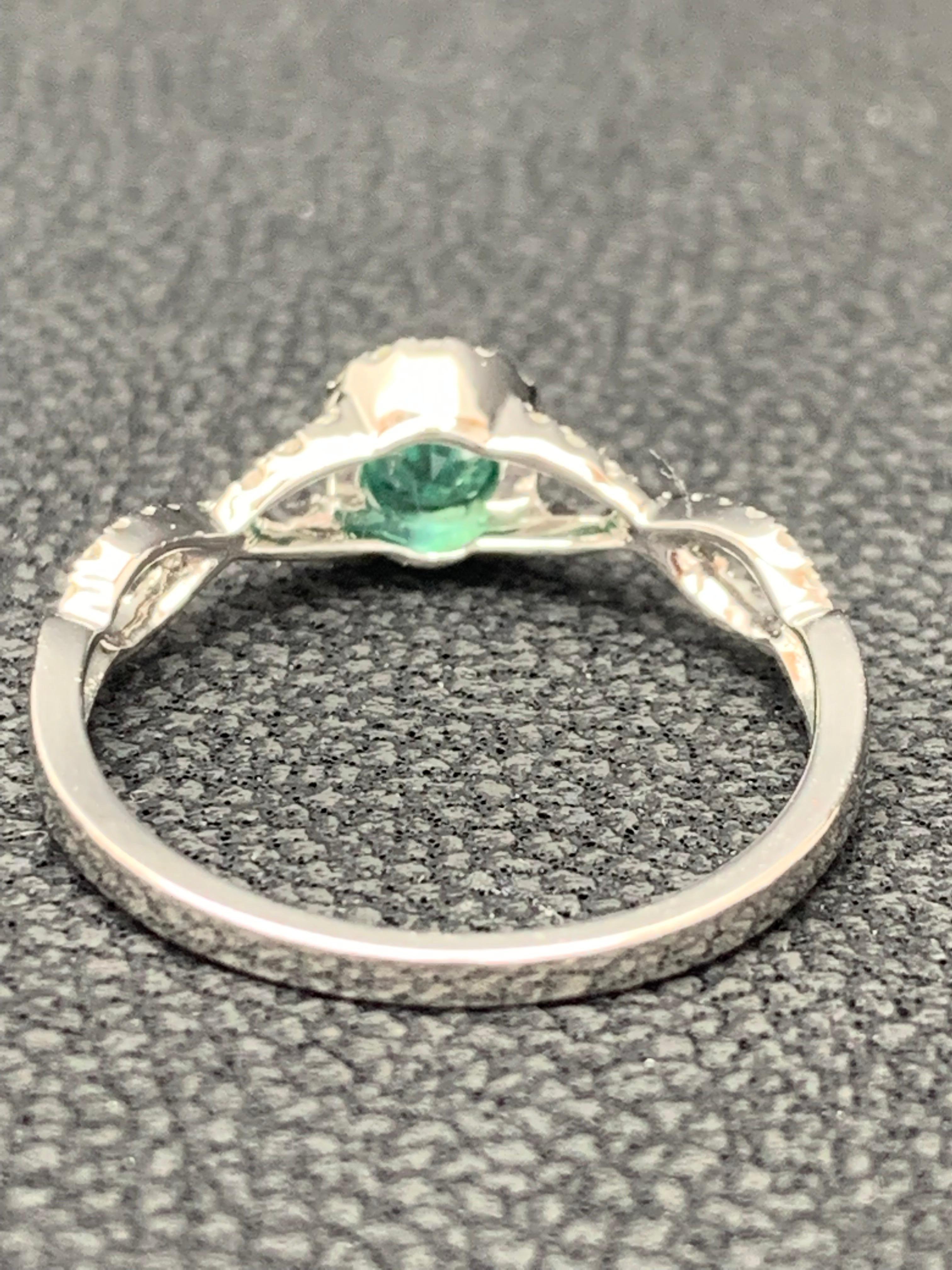 0.25 Carat Round Emerald Fashion Ring in 14K White Gold For Sale 5