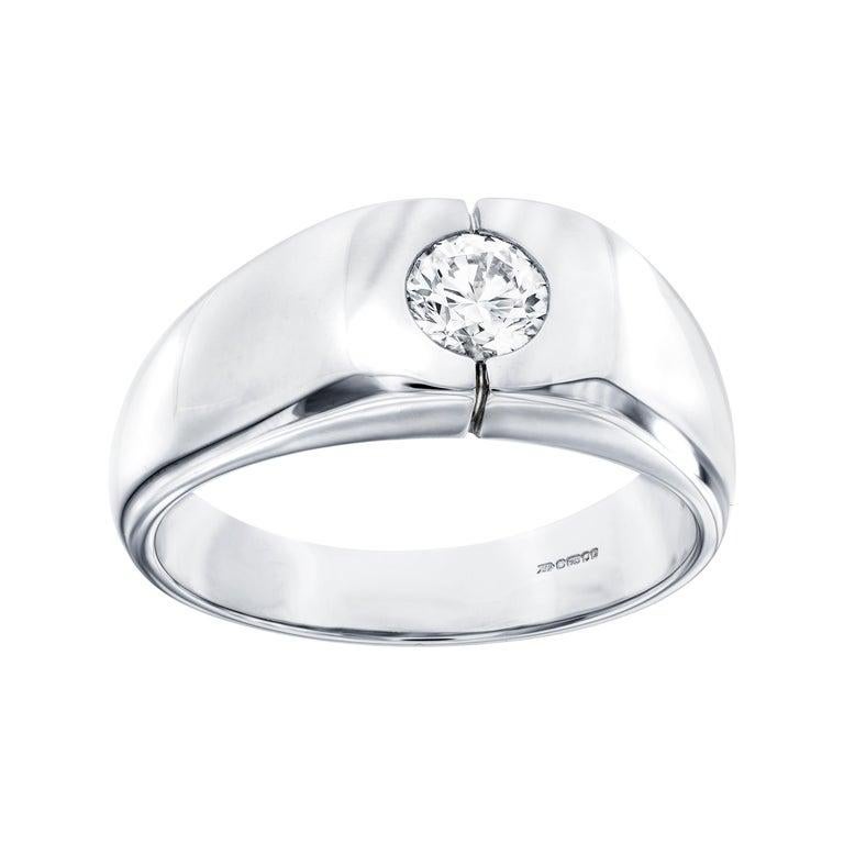 0.25 Carat Round White Diamond 18 Kt White Gold Men's Signet Gentleman Ring For Sale 7